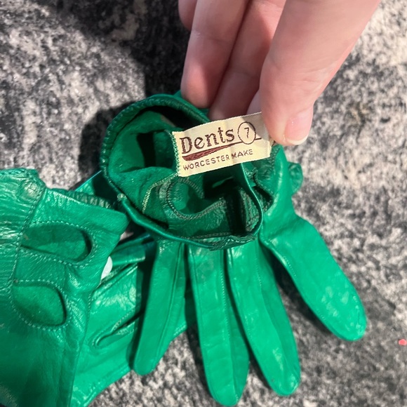 Rare vintage dents emerald green driving gloves size 7 xs - Picture 3 of 3